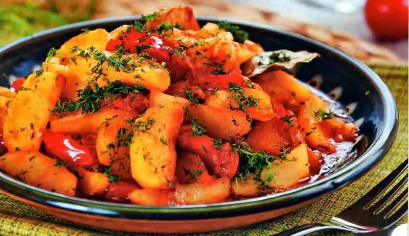 Фаршированный перец мясом и рисом: 3 самых удачных рецепта, фото, видео