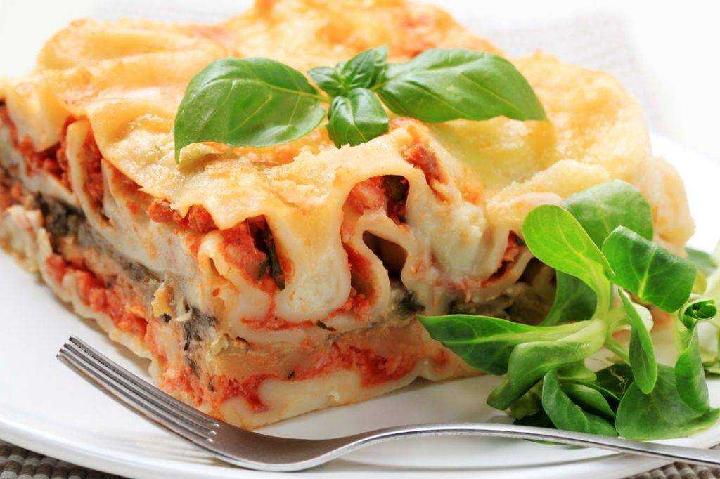 Запеканка из кабачков с курицей сыром и помидорами рецепт с фото пошагово - 1000.menu