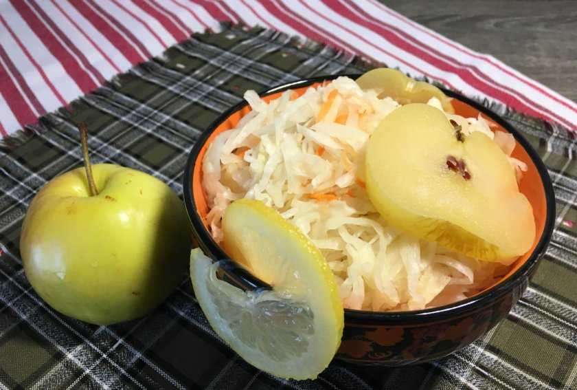 Маринованная и квашеная капуста с яблоками: подборка рецептов на зиму и не только