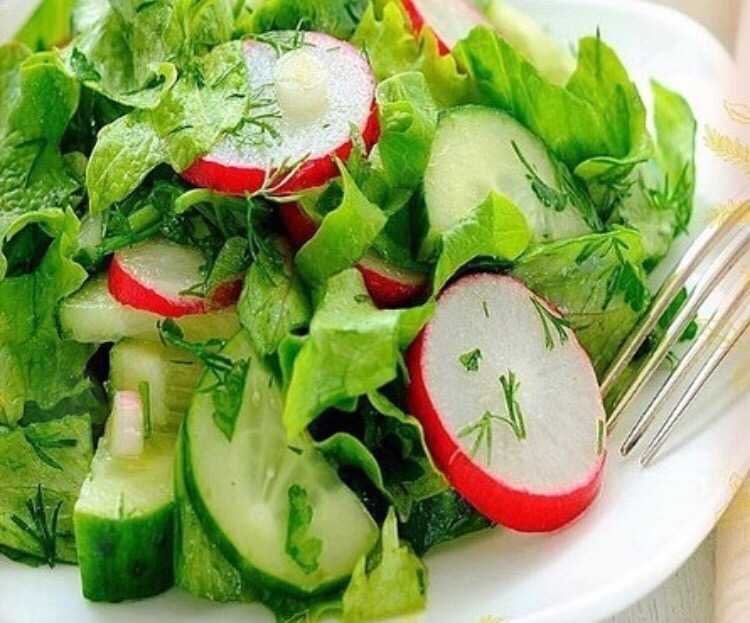 Салат с редиской и огурцом рецепты с фото простые