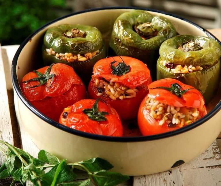 Фаршированные перцы с рисом в кастрюле (пошаговый рецепт с фото) - pro vkusnyashki