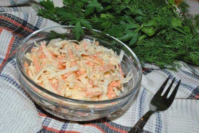 Салат с редькой и морковью с майонезом и с картошкой