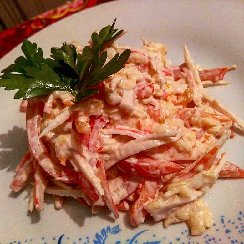 Салат красное море с рисом