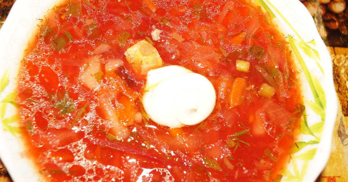 Борщ с курицей, свежей капустой и свеклой - простой рецепт