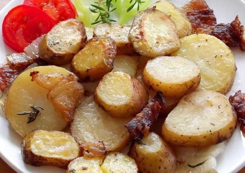 Картошка по-деревенски в духовке. 5 пошаговых рецептов картофеля по-деревенски