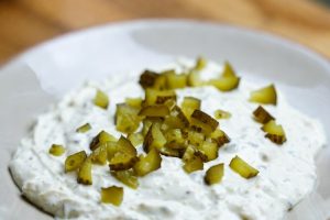 Соус «тартар»: рецепт с солеными огурцами и майонезом