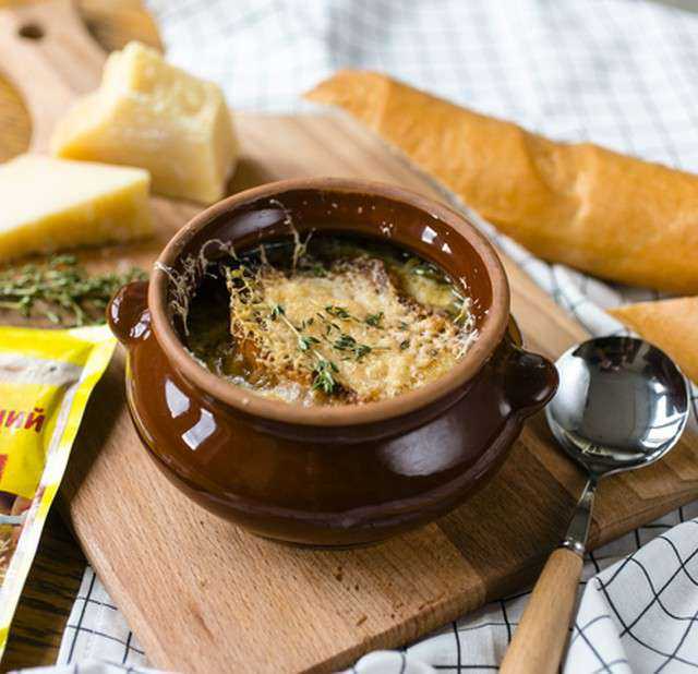 Суп с луком-пореем: 10 французских рецептов