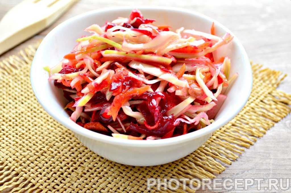 Салат из сырой свеклы и сырой моркови: ингредиенты, рецепт с фото, особенности приготовления