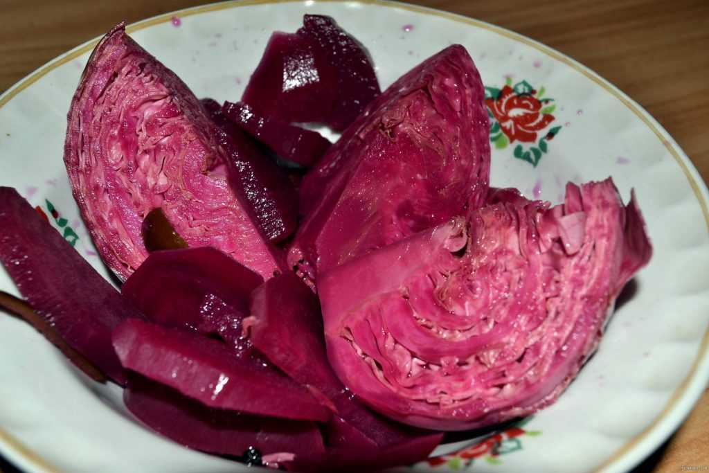 Рецепт приготовления маринованной капусты со свеклой