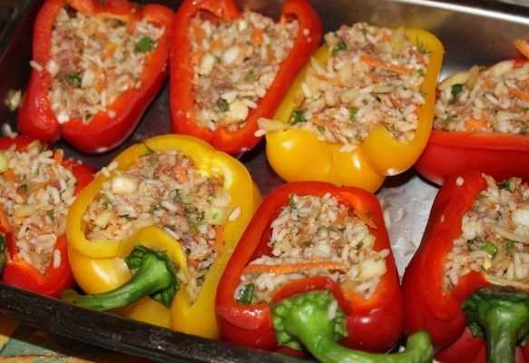 Фаршированные перцы с мясом и рисом — 7 самых вкусных рецептов