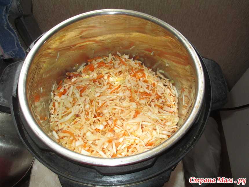 Заливной пирог с капустой в мультиварке