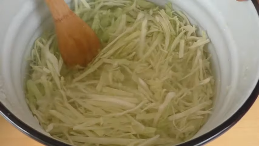 Как заготовить квашеную капусту с медом на зиму вкусно и просто