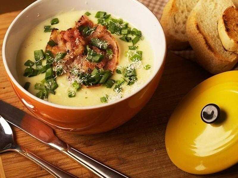 Суп-пюре из картофеля с плавленным сыром