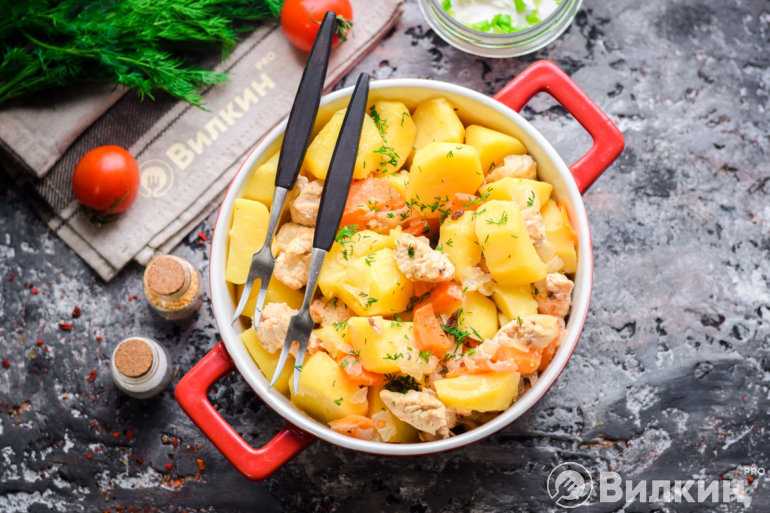 Индейка в духовке с грибами и сыром