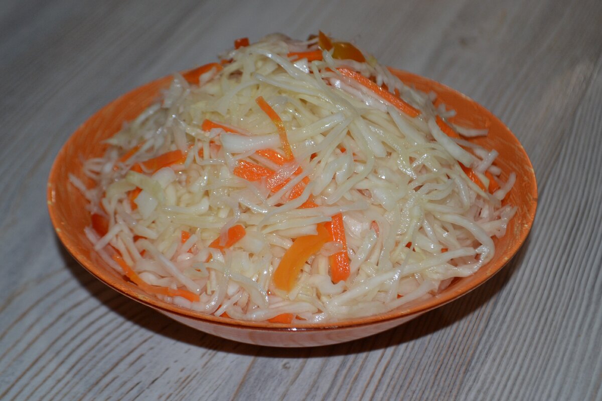 Салат с болгарским перцем и морковью на зиму, рецепт заготовки