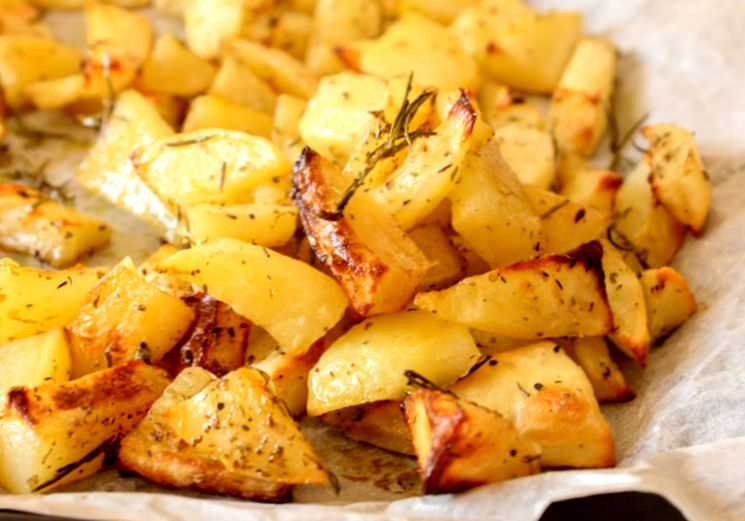 Как приготовить картофель по деревенски в духовке в домашних условиях пошагово с фото