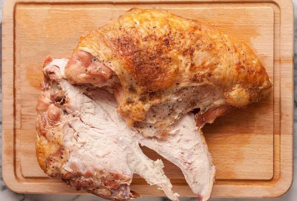 Как вкусно приготовить филе индейки в духовке или мультиварке