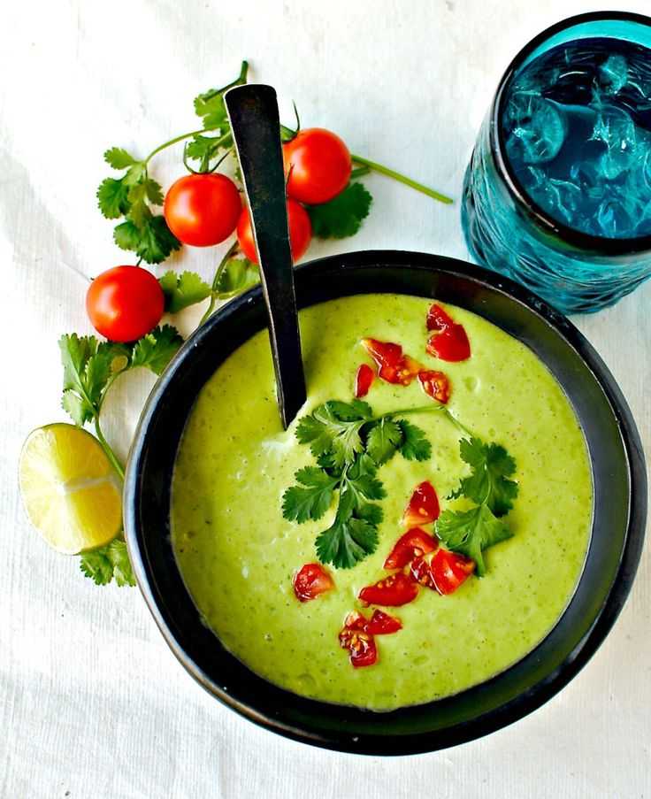 Рецепт для вкусного и легкого похудения: диетический куриный суп с яйцом