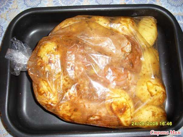 Курица с картошкой в рукаве в духовке