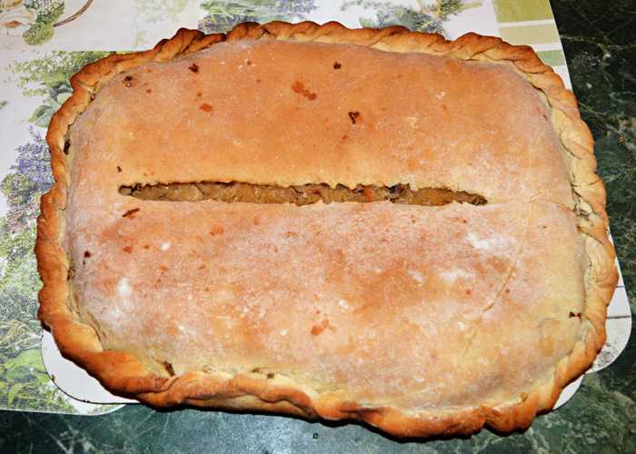 Постные слоеные пирожки с квашеной капустой — рецепт с фото пошагово