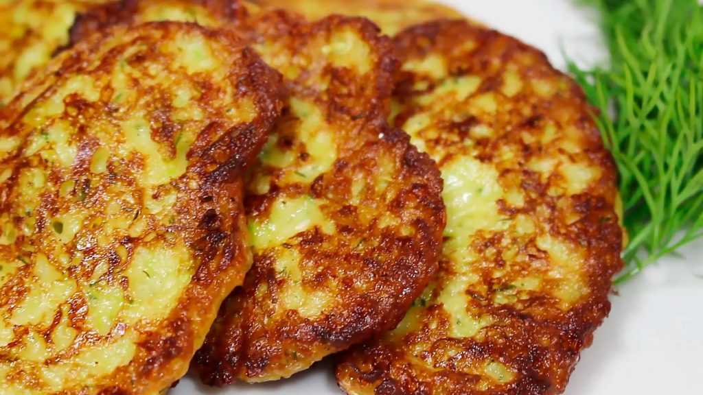 Вкусные оладьи из кабачков — быстрые и простые рецепты приготовления