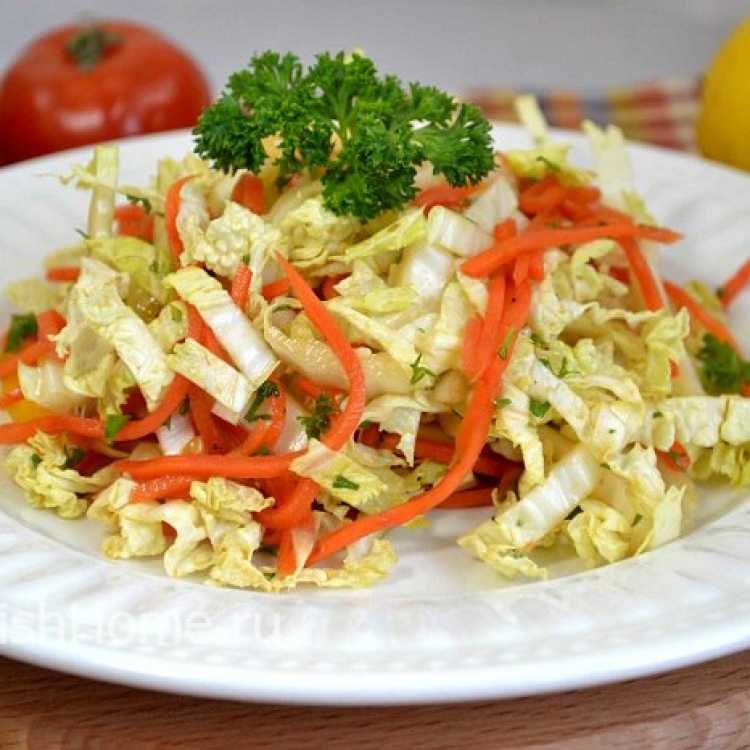 Салат из цветной капусты с курицей и болгарским перцем