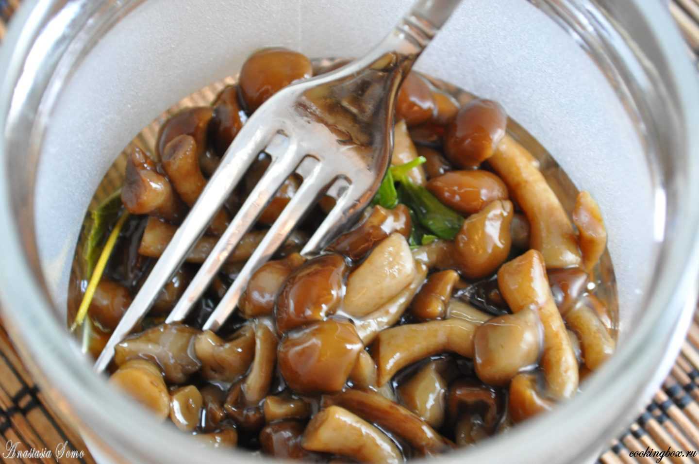 Квашеная капуста с грибами на зиму рецепт с фото пошагово - 1000.menu
