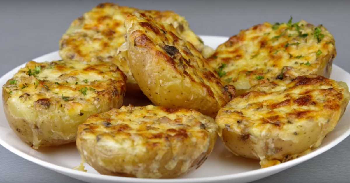 Картошка с сыром в духовке фото