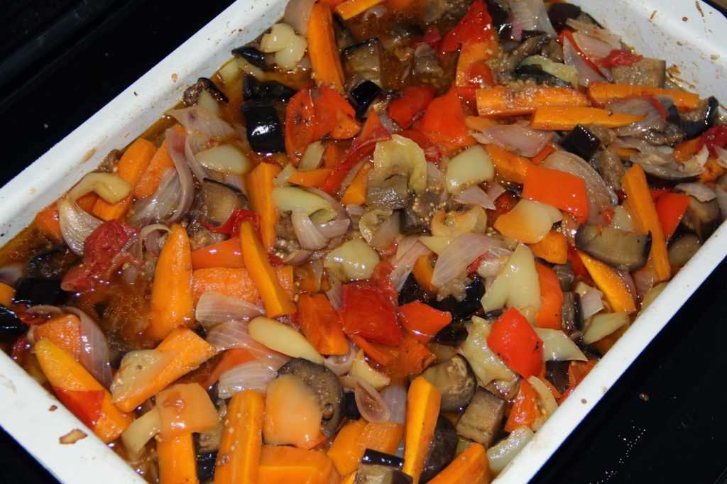 Овощное рагу кабачки баклажаны капуста