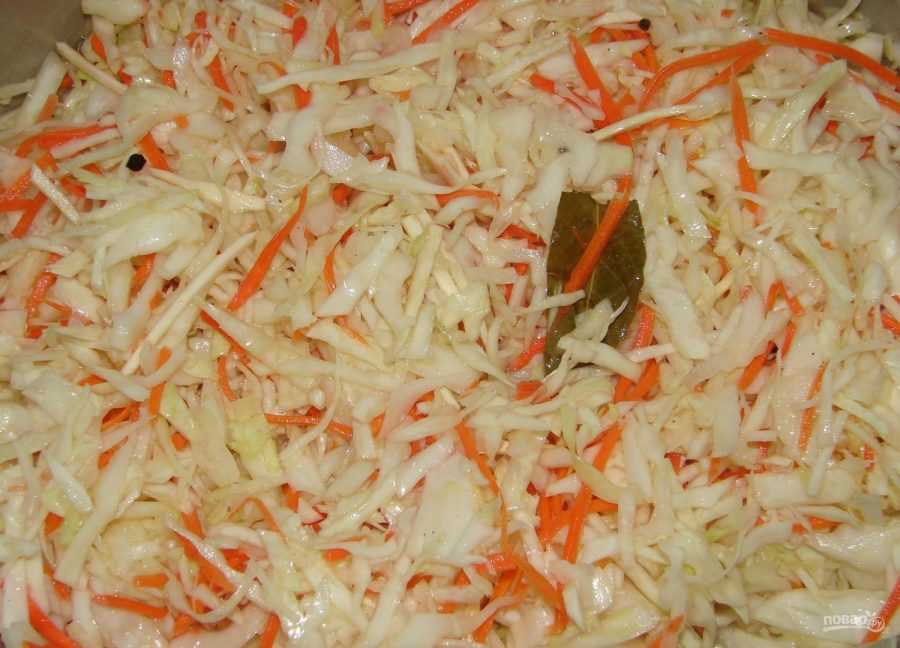 ᐉ капуста квашеная с хреном и морковью — рецепт с фото пошагово - frrog.ru