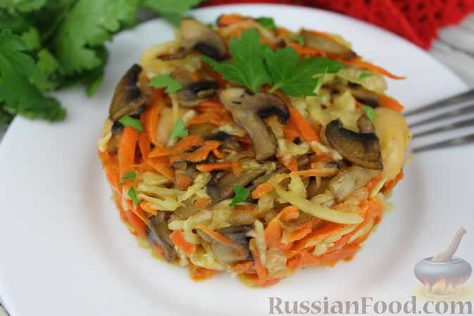 Рецепт картофельный рулет с квашеной капустой и грибами