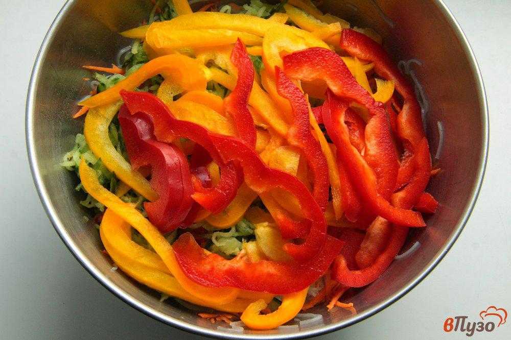 Салат из болгарского перца и моркови - пошаговый фоторецепт