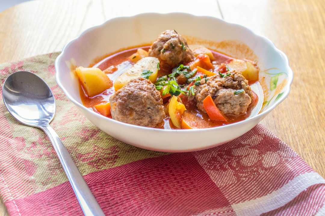 Суп с фрикадельками: 8 самых вкусных пошаговых рецептов