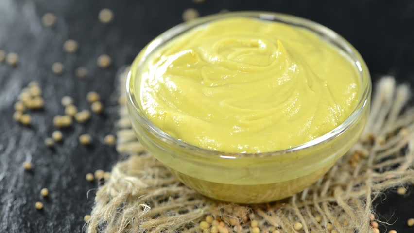 Рецепты приготовления медово-горчичного соуса для салата или мяса в домашних условиях