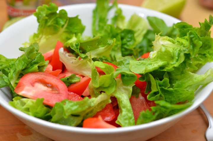 Салат с листом салата рецепты с фото простые