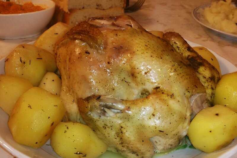 Запеченный картофель в духовке с курицей в духовке рецепт с фото