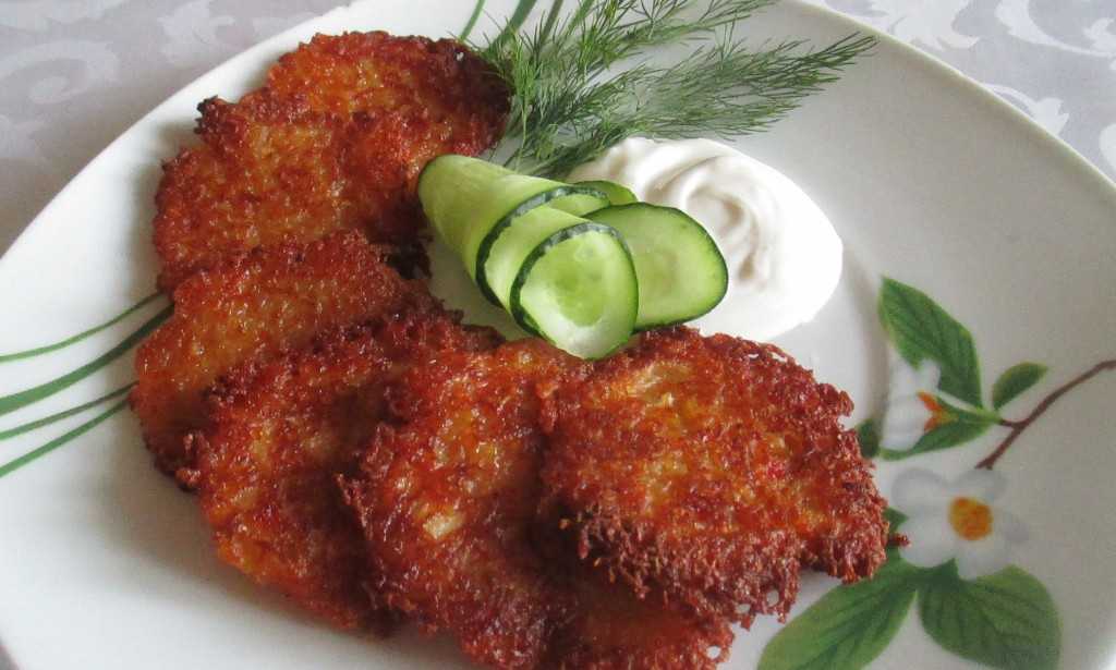 Драники из кабачков и картошки, рецепт с фото пошагово на сковороде