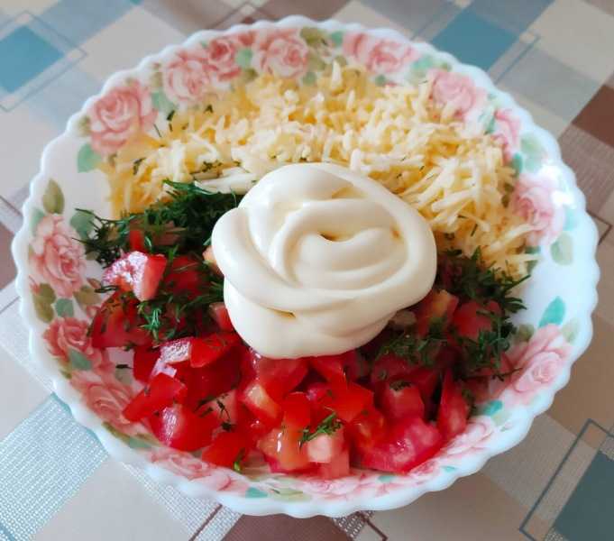 Салат с апельсином - 9 рецептов с курицей, чесноком, черри, авокадо и зеленью