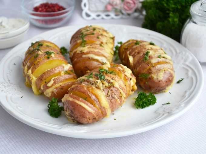 Картошка по-деревенски в духовке – 10 самых вкусных пошаговых рецептов и секретов приготовления с фото