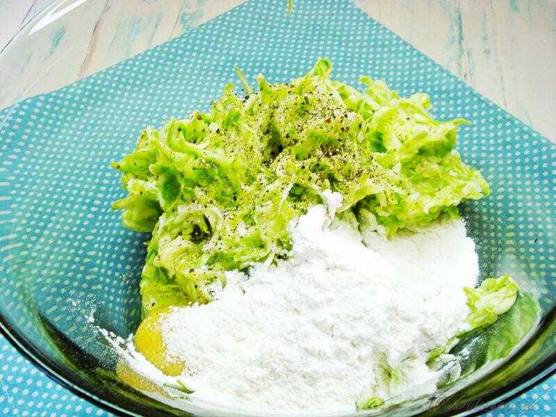 Оладьи из кабачков — 12 самых вкусных рецептов
