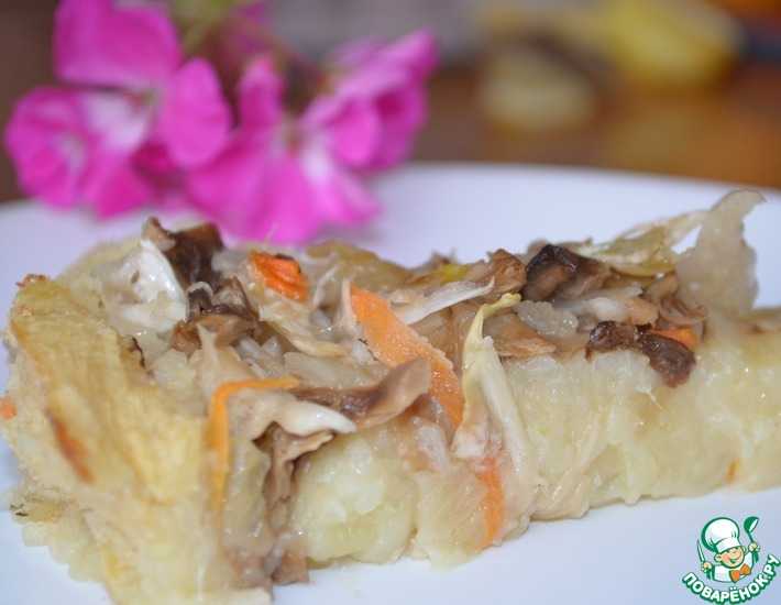 Рецепт картофельный рулет с квашеной капустой и грибами