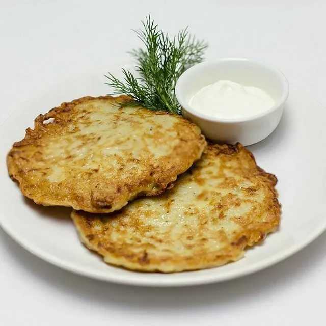 Картофельные драники: 14 вкусных фото рецептов – классических, на сковороде и не только
