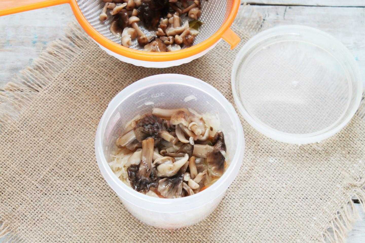 Квашеная капуста в эмалированном ведре - 5 рецептов на зиму с фото пошагово