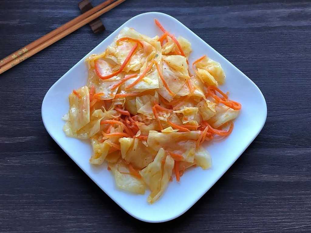 Как приготовить салат маринованный с морковью и капустой