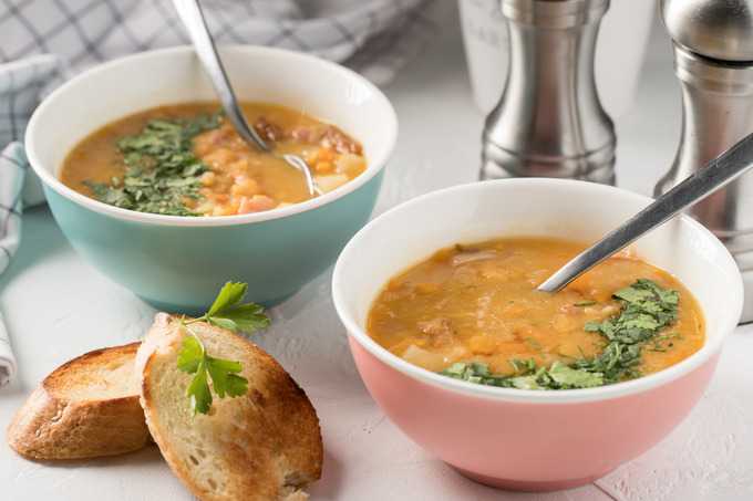 Как приготовить вкусный гороховый суп из курицы рецепт с пошаговыми фото и видео в домашних условиях