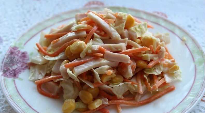 Салат из говядины и морковки по-корейски и кукурузой