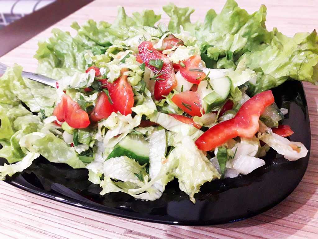 Салат из огурцов и помидоров на зиму - 10 самых вкусных рецептов с фото пошагово