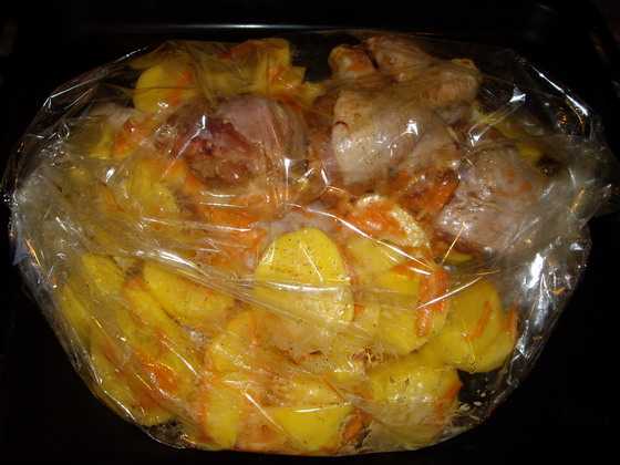 Картошка с мясом в рукаве для запекания в духовке пошаговый рецепт с фото