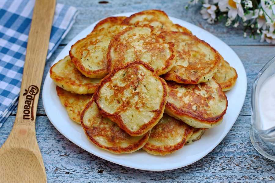 Оладьи из кабачков на сковороде: самые вкусные и простые рецепты