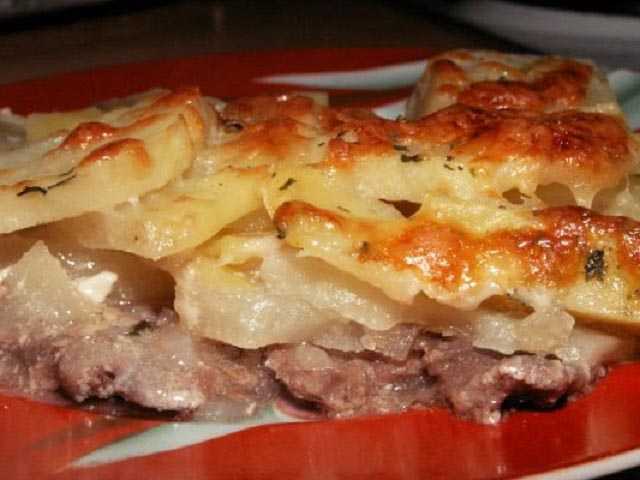 Что приготовить из фарша и картошки: 15 самых вкусных рецептов
